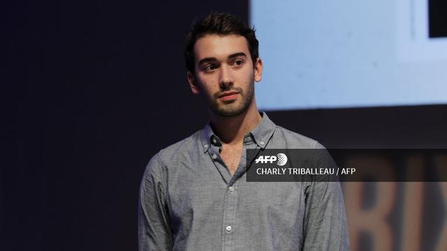 Pierre Sautreuil, lauréat 2015 du prix Bayeux-Calvados des correspondants de guerre, catégorie jeune reporter. [AFP - Charly Triballeau]