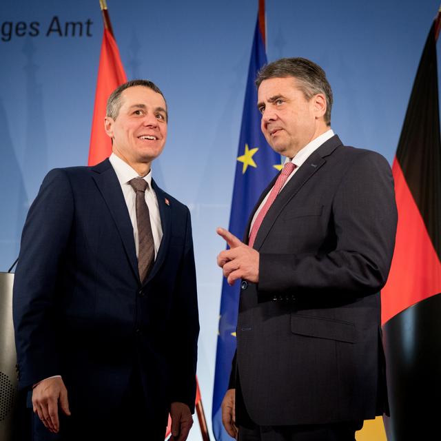 Ignazio Cassis a rencontré le ministre allemand des Affaires étrangères Sigmar Gabriel. [DPA/AFP - Kay Nietfeld]