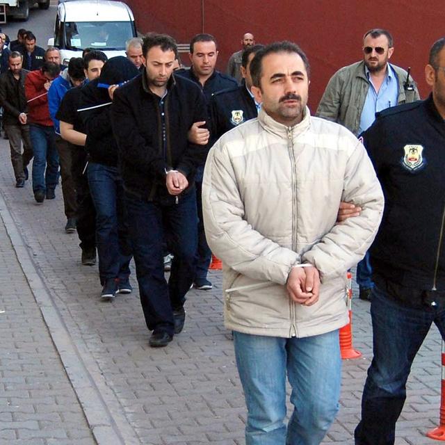 Le coup d'Etat manqué en Turquie avait conduit à des milliers d'arrestations et de nombreuses fuites vers l'étranger. [EPA/Keystone - Olçay Duzgun]