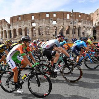 La dernière étape du Tour d'Italie s'est déroulée au coeur de la ville de Rome. [Keystone - Daniel Dal Zennaro - ANSA via AP]