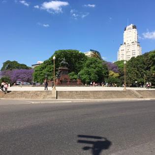 La Statue de Garibaldi sur la Plaza Italia, Buenos Aires. [RTS - Marcel Quillévéré]