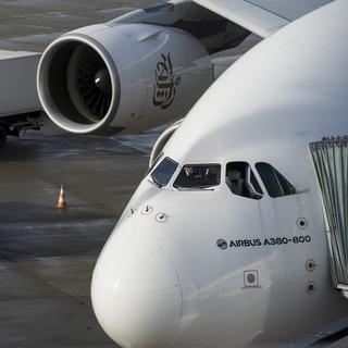 Un A380, vaisseau amiral du constructeur européen Airbus, dont le siège social se trouve en France. [Keystone - Ennio Leanza]