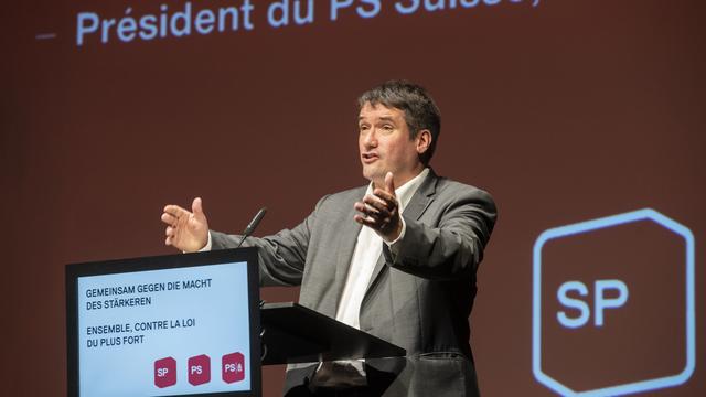 Christian Levrat, président du PS Suisse, parle à l'assemblée lors du congrès du parti à Brugg (AG), le 1er décembre 2018. [Keystone - Ennio Leanza]