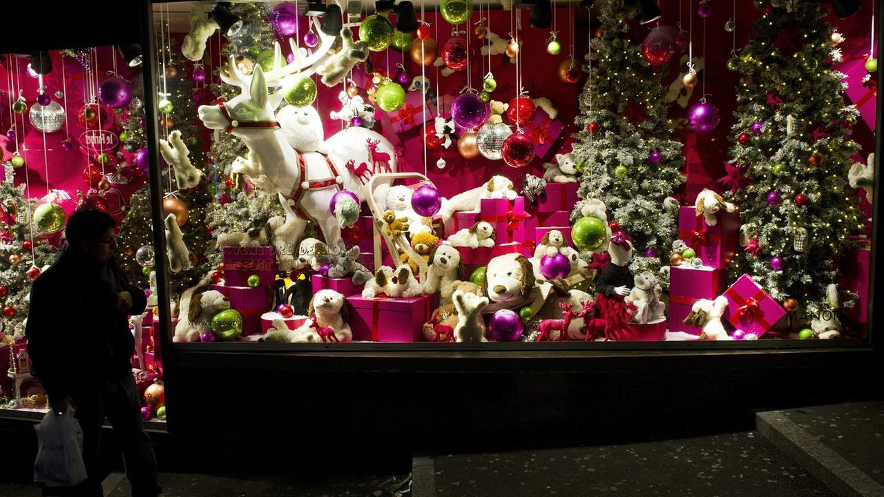 Les sommes dépensées par les Suisses pour les jouets de Noël restent stables. [Keystone - Laurent Gillieron]