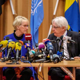 Margot Wallstrom et Martin Griffiths lors des consultations sur Yémen en Suède. [Reuters - Stina Stjernkvist]