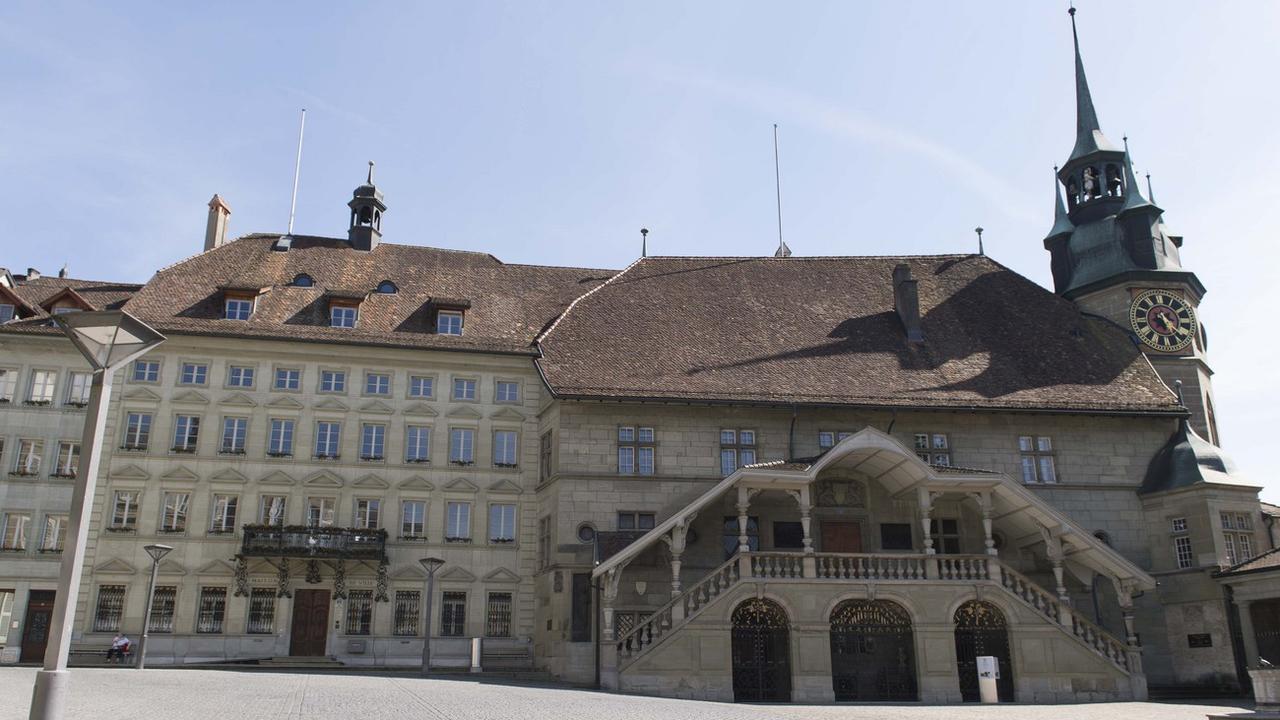 L'Hotel de Ville de Fribourg photographie ce jeudi 25 mai 2017 a Fribourg. [Keystone - Thomas Delley]