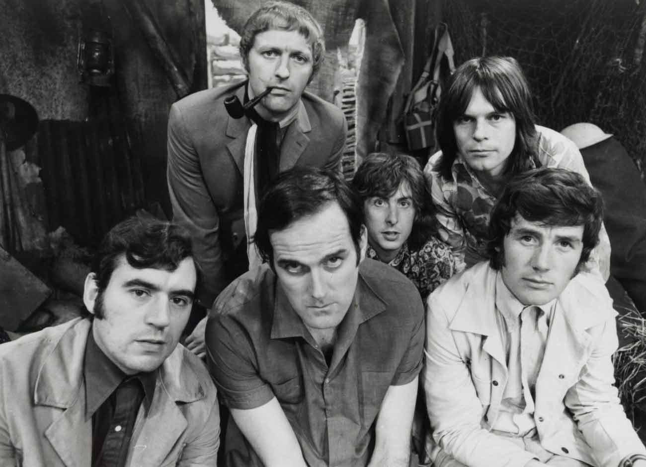 L'équipe des Monty Python en 1969. En bas de gauche à droite: Terry Jones, John Cleese, Michael Palin. En haut, de gauche à droite: Graham Chapman, Eric Idle et Terry Gilliam. [Keystone - AP IFC]