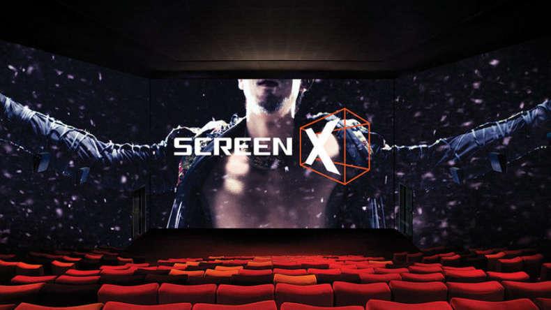 Spectacle d’un nouveau genre au Multiplex Arena Sihlcity à Zürich: un cinéma immersif projeté sur trois écrans. [SCREEN X]