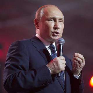 Vladimir Poutine craint une abstention élevée à la présidentielle, qui semble par ailleurs déjà jouée. [EPA - ALEXANDR ZEMLIANICHENKO / POOL]