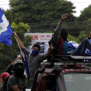 Des centaines de personnes ont rallié dimanche la ville de Masaya, au Nicaragua, pour protester contre le gouvernement de Daniel Ortega. [EPA - Rodrigo Sura]
