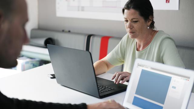 La Suisse a regagné un rang dans l'indice du WEF sur l'égalité entre hommes et femmes. [Rawpixel/Pexel - AFP]