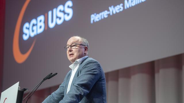 Pierre-Yves Maillard lors de l'assemblée des délégués de l'USS. [Keystone - Marcel Bieri]