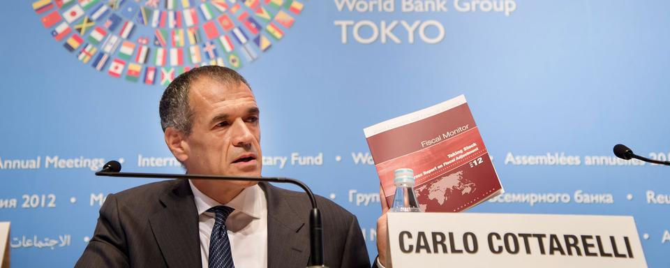 Carlo Cottarelli (ici en octobre 2012 lors d'un forum à Tokyo). [IMF/AFP - Yo Nagaya]