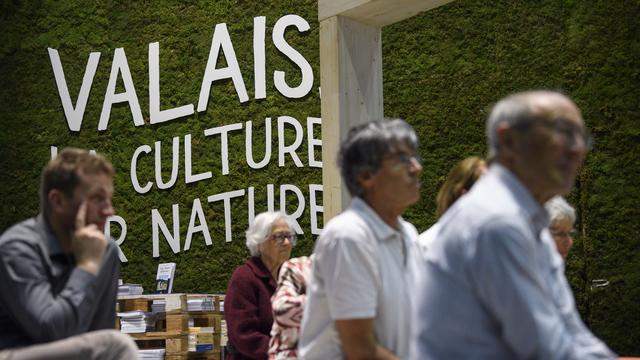 Le Valais est l'hôte d'honneur du 32e Salon du livre. [Keystone - Martial Trezzini]