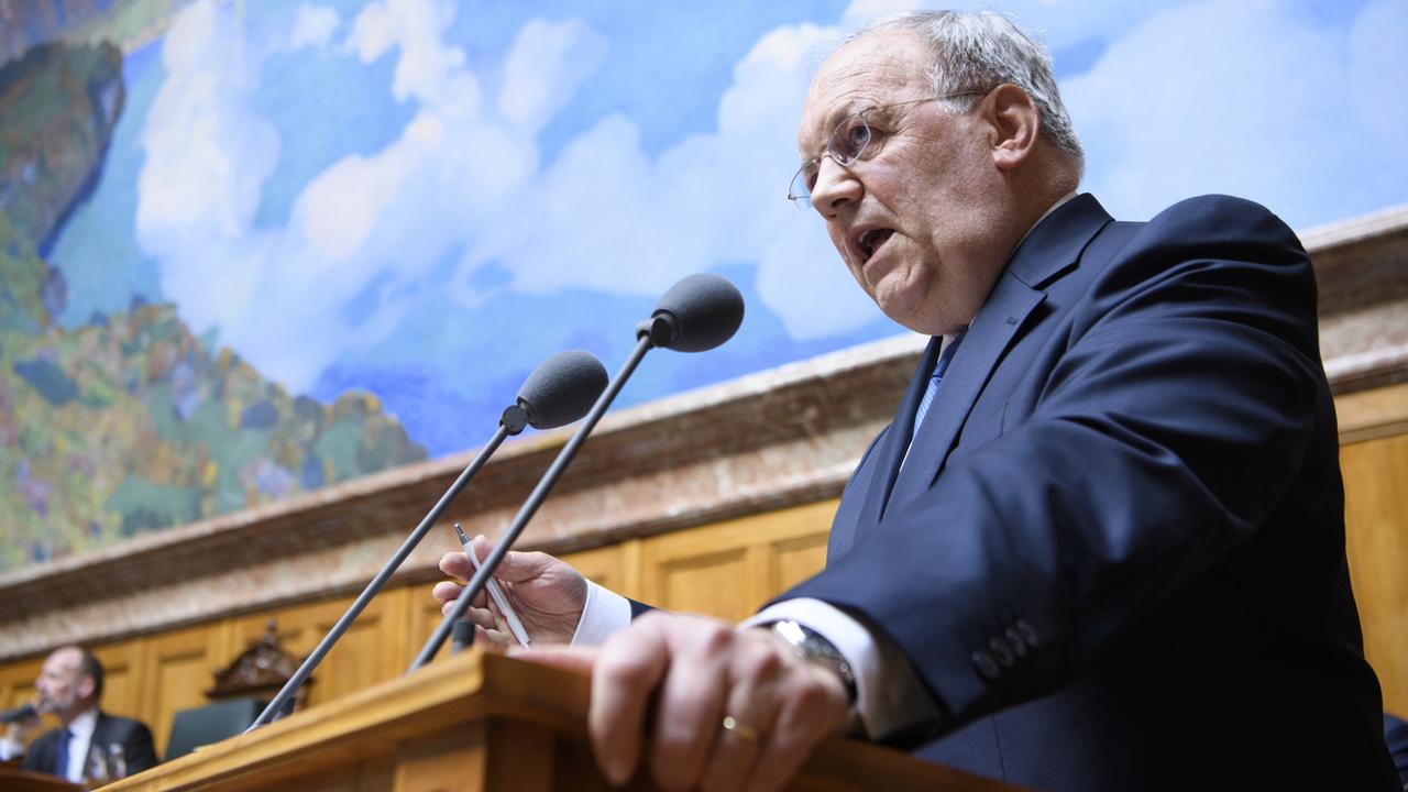 Le conseiller fédéral Johann Schneider-Ammann à la tribune du Conseil national, le 5 mars 2018. [Keystone - Anthony Anex]