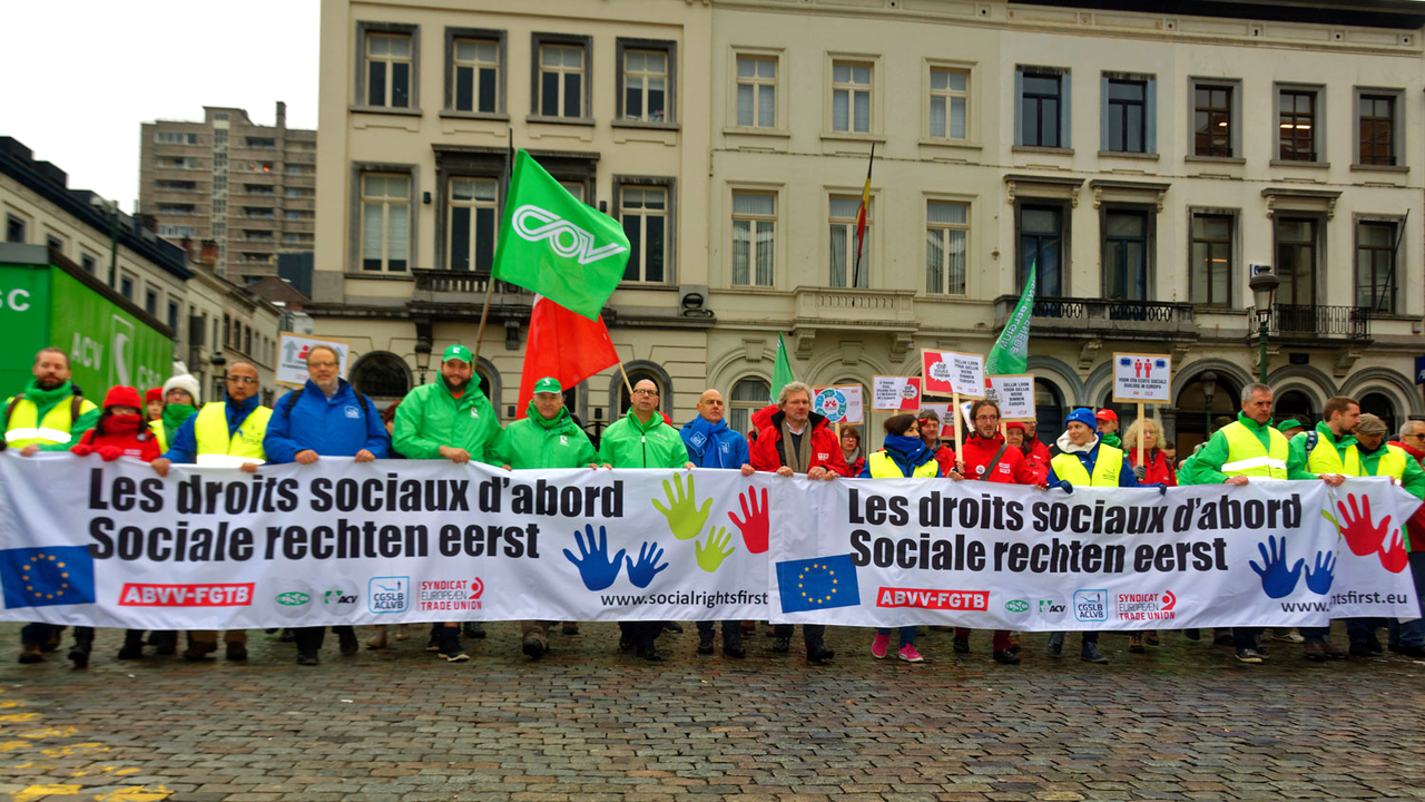 Manifestation en faveur d'une Europe sociale, organisée par la CES à Bruxelles en novembre 2017. [CrowdSpark/AFP - Olivier Gouallec]