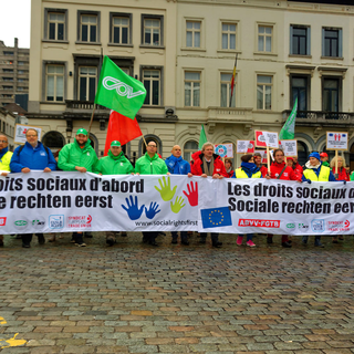 Manifestation en faveur d'une Europe sociale, organisée par la CES à Bruxelles en novembre 2017. [CrowdSpark/AFP - Olivier Gouallec]