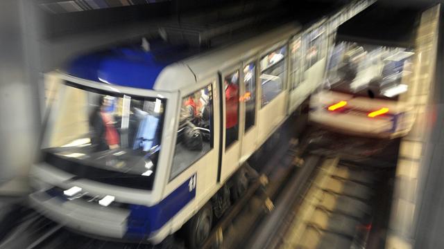 Le métro m2 a ouvert le 27 octobre 2009 à Lausanne. [Keystone - Laurent Gillieron]