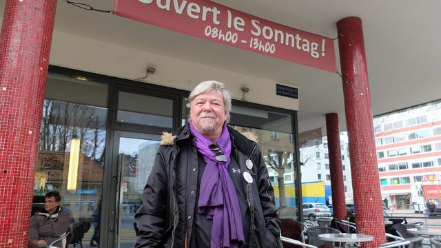 Pascal Oberholzer, administrateur de la page Facebook "Défense des francophones de Bienne". [RTS - Alain Arnaud]