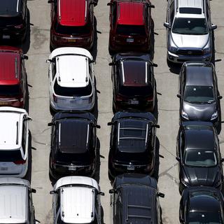 L’industrie automobile se prépare au grand choc des tarifs américains. [Reuters - Lucy Nicholson]