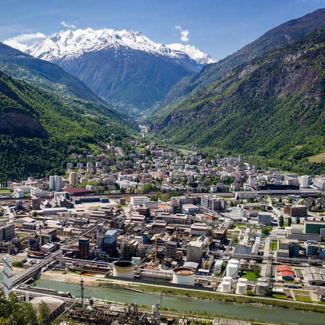 Le site de Lonza à Viège, en mai 2016. [KEYSTONE - OLIVIER MAIRE]