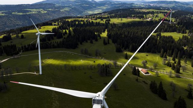 Ici, des éoliennes au Mont Croset, à Saint-Imier, dans le Jura bernois. [Valentin Flauraud]