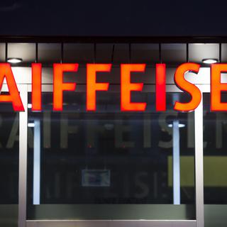 Le logo de la banque Raiffeisen (image d'illustration). [Keystone - Gian Ehrenzeller]
