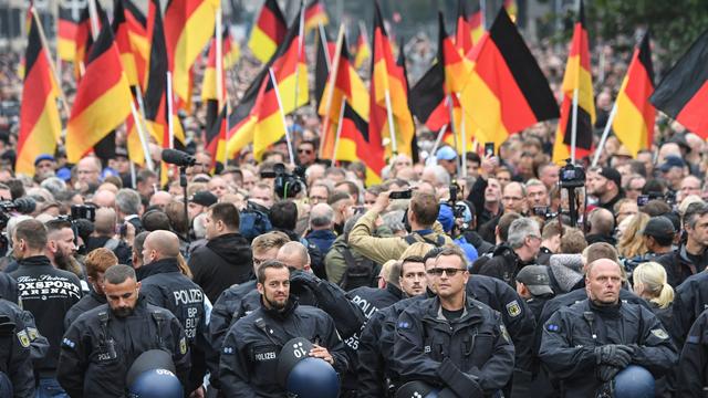 Nouvelle manifestation de l'extrême droite allemande à Chemnitz. [dpa/Keystone - Ralf Hirschberger]