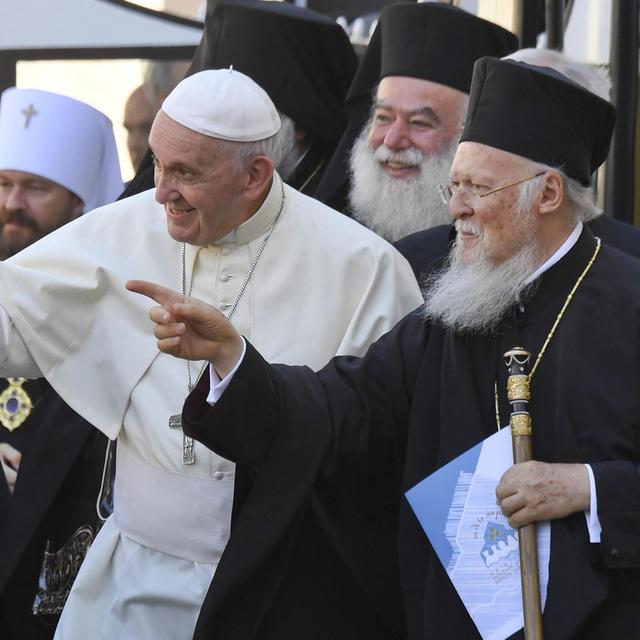 Le pape François a reçu les patriarches chrétiens du Moyen-Orient. [Keystone - Ciro Fusco]