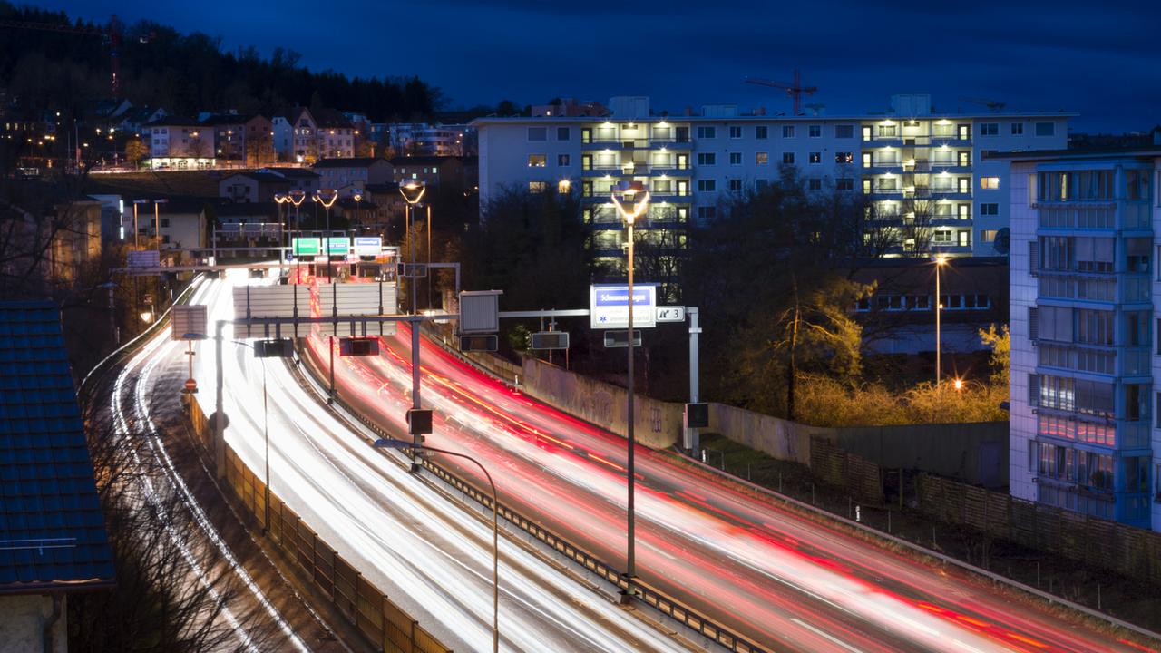 L'autoroute A1 près de Zurich. [Keystone - Gaetan Bally]