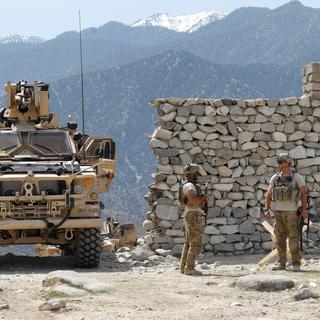 Des soldats américains montent la garde dans le district de Nangarhar dans l'est de l'Afghanistan. [Reuters - Parwiz]