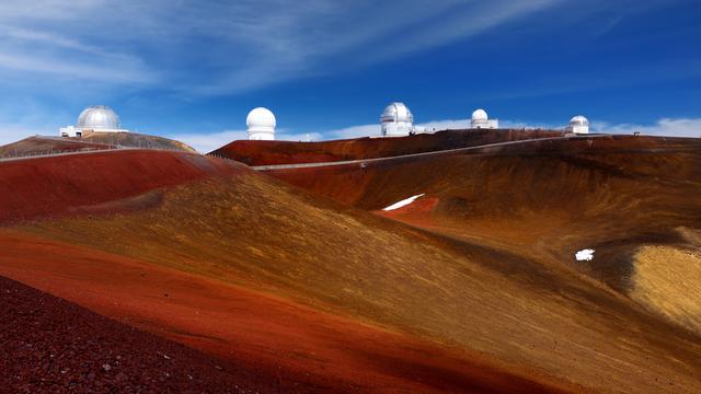 Les observatoires de Mauna Kea, à Hawaii. [Fotolia - MNStudio]