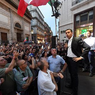 Luigi Di Maio a évoqué la crise politique en Italie dans un discours à Naples. [EPA/Keystone - Ciro Fusco]