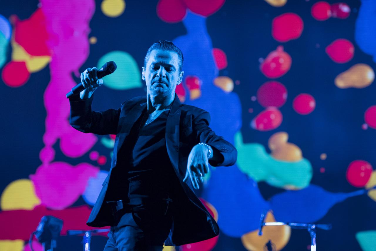 Dave Gahan, le chanteur de Depeche Mode sur la Grande Scène de Paléo. [Keystone - Laurent Gillieron]