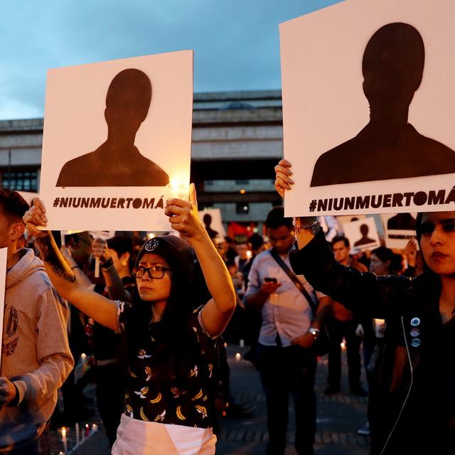 Manifestation à Bogota contre les assassinats de défenseurs des droits humains, 06.07.2018. [EPA/Keystone - Leonardo Munoz]