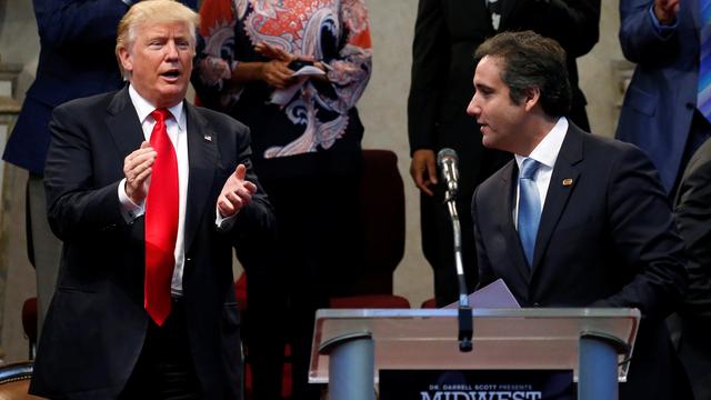 Le candidat Donald Trump et son avocat Michael Cohen durant la campagne présidentielle en 2016. [Reuters - Jonathan Ernst]