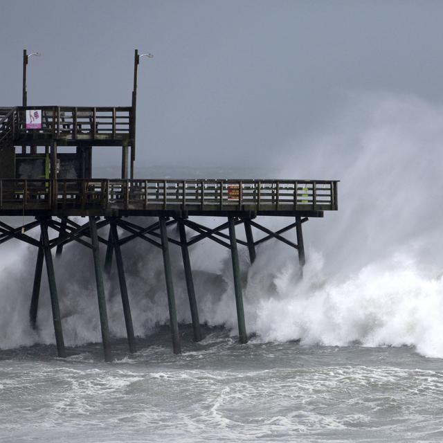 Les vagues de l'ouragan Florence à Emerald Isle en Caroline du Nord. [AP/Keystone - Tom Copeland]