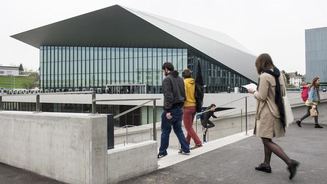 Le gouvernement américain finance toujours plus d'universités en Suisse (ici l'EPFL). [Keystone - Jean-Christophe Bott]