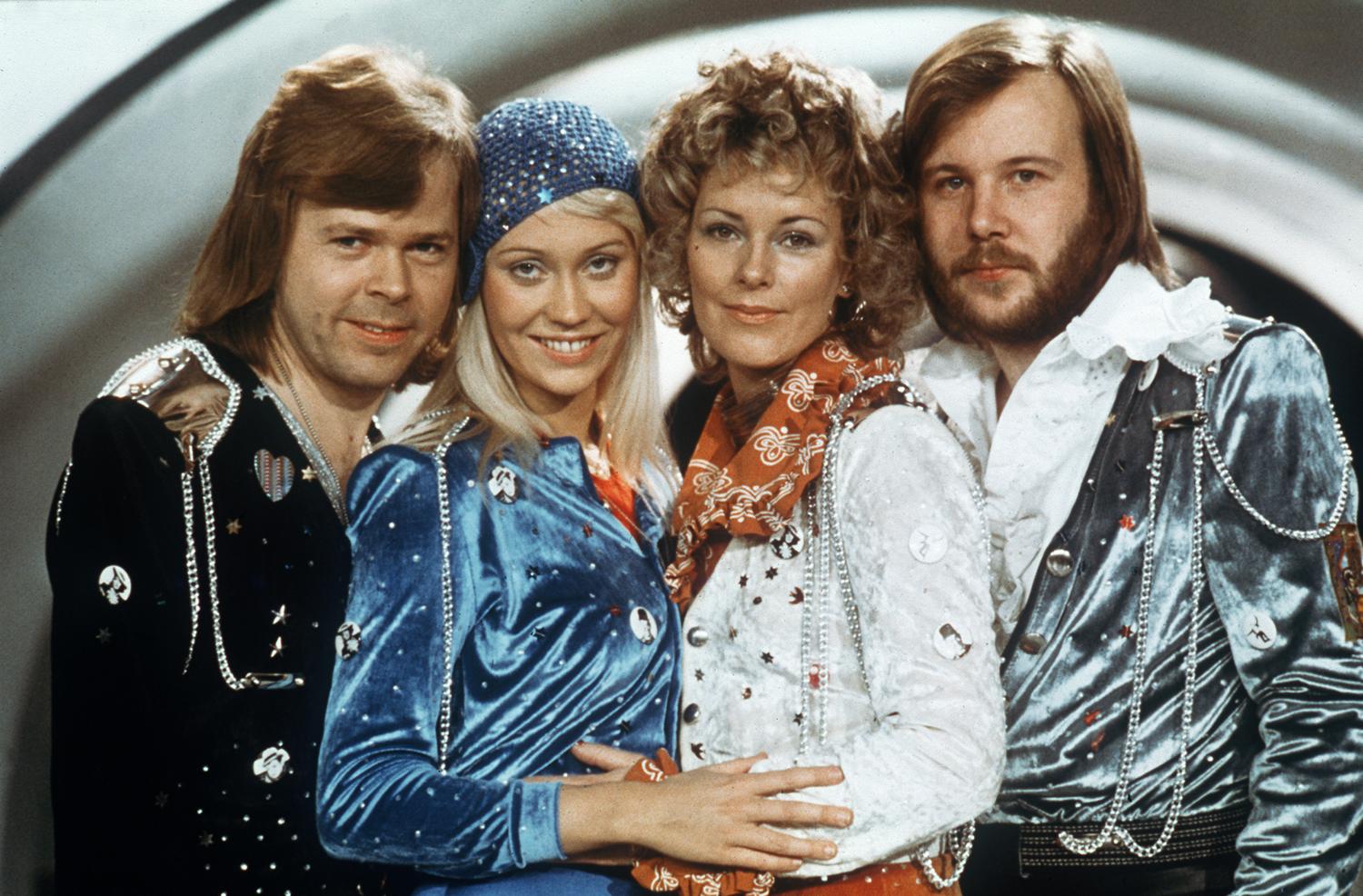 Le légendaire groupe suédois Abba composé de Bjorn Ulvaeus, Agnetha Faltskog, Anni-frid Lyngstad et Benny Andersson, le 9 février 1974 à l'Eurovision. [LINDEBORG - SCANPIX SWEDEN / AFP]