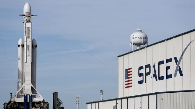 La fusée Falcon 9 de SpaceX à Cap Canaveral en Floride. [AP/Keystone - Terry Renna]