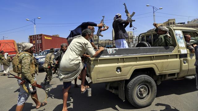 Des alliés du mouvement houthis manifestant leur soutien aux rebelles dans les rues de Sanaa, le 10 septembre 2018. [AFP - Mohamed Huwais]