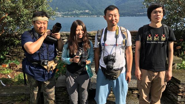 Des journalistes scientifiques et un bloggeur chinois découvrent la flore du Tessin. [RTS - Nicole della Pietra]