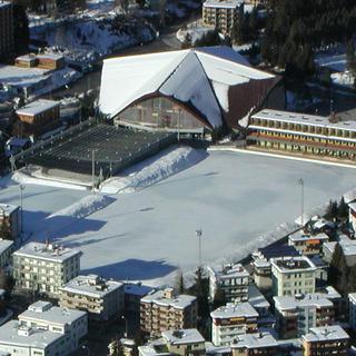 Le Stage de glace de Davos. [wikipedia - de:Benutzer:Flyout]