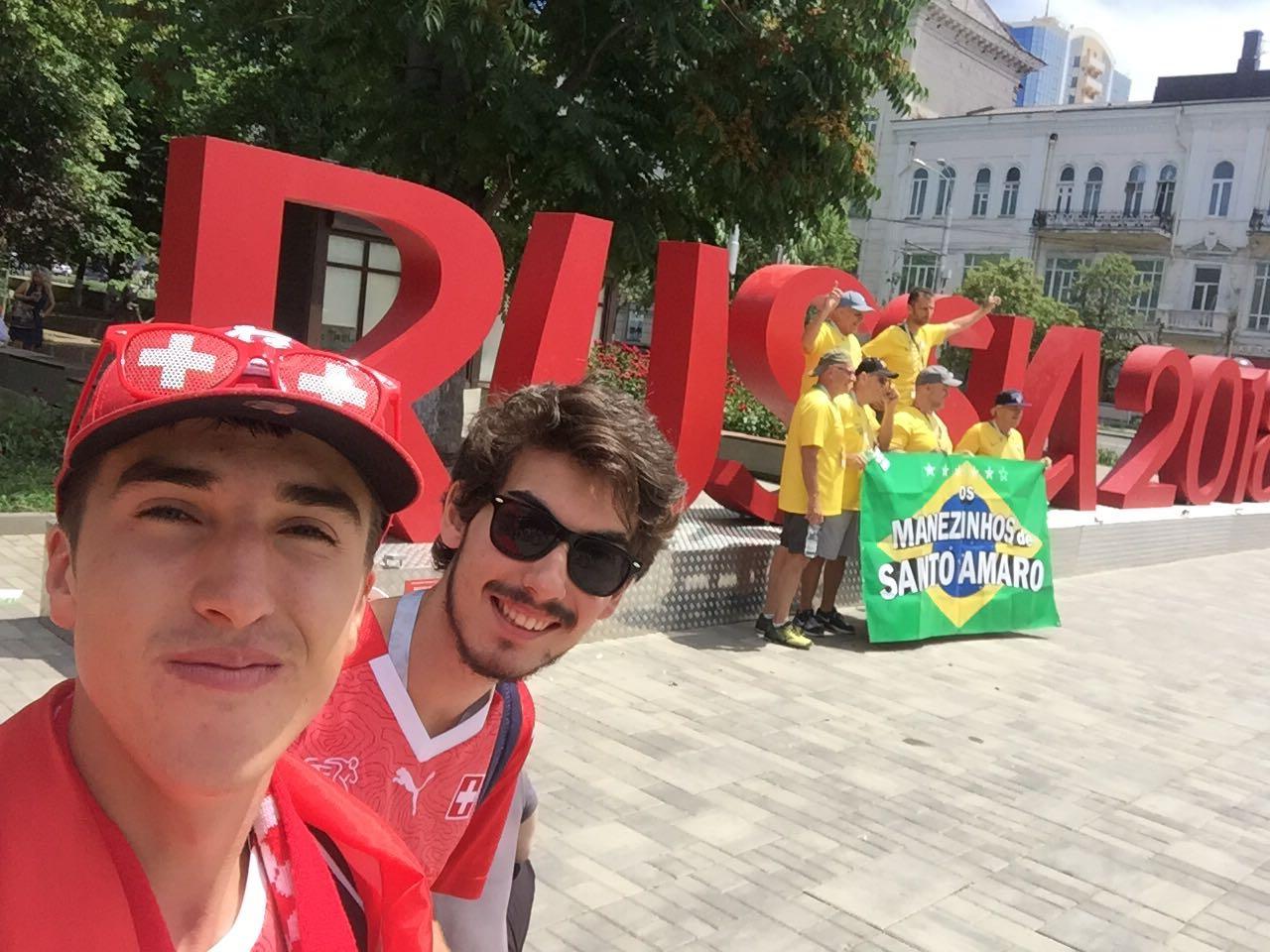 Loris et Félix à Rostov avant la rencontre face au Brésil.