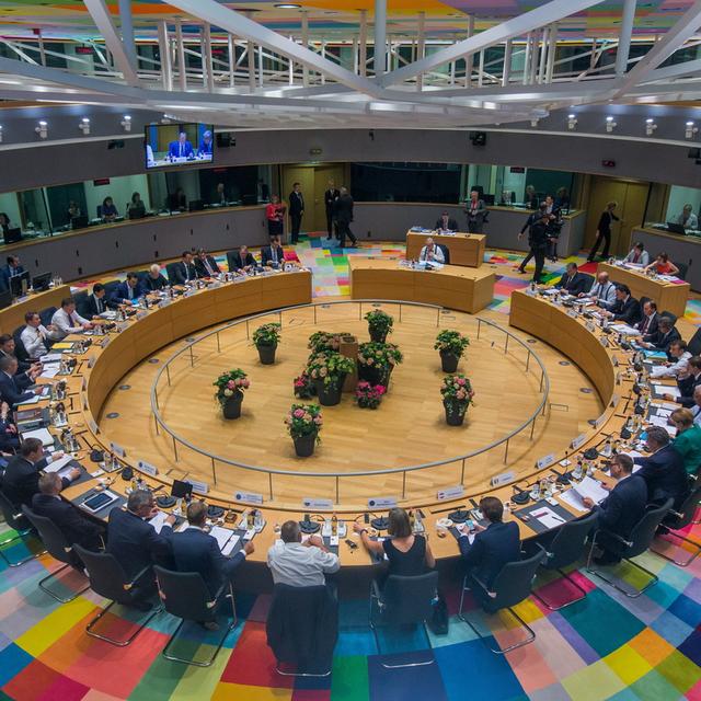 La salle où se tient le sommet européen consacré aux questions migratoires, le 28 juin 2018. [Keystone/EPA - Stéphanie Lecocq]