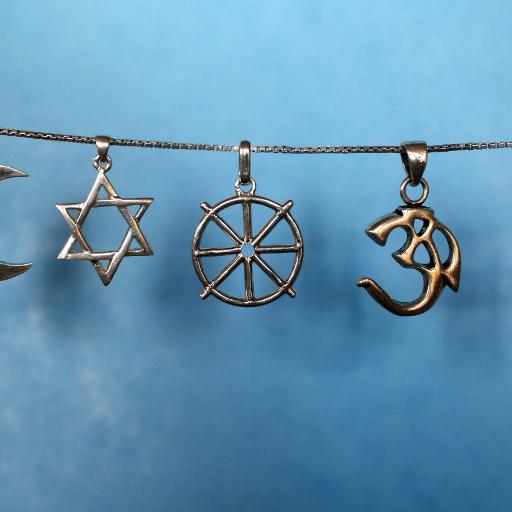 Les symboles de différentes religions: l'islam, le judaïsme, le bouddhisme, l'hindouisme, et le christianisme. [GODONG / BSIP]