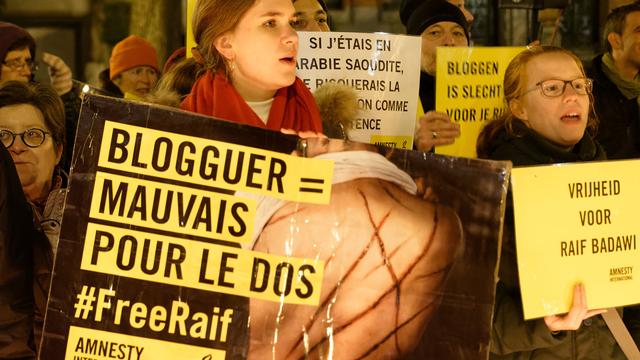 Manifestation de soutien à Raïf Badawi à Bruxelles, 09.01.2018. [CrowdSpark/AFP - Olivier Gouallec]