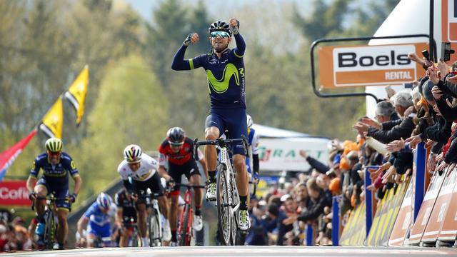 Valverde au sommet du mur de Huy le 19 avril 2017. [Julien Warnand]