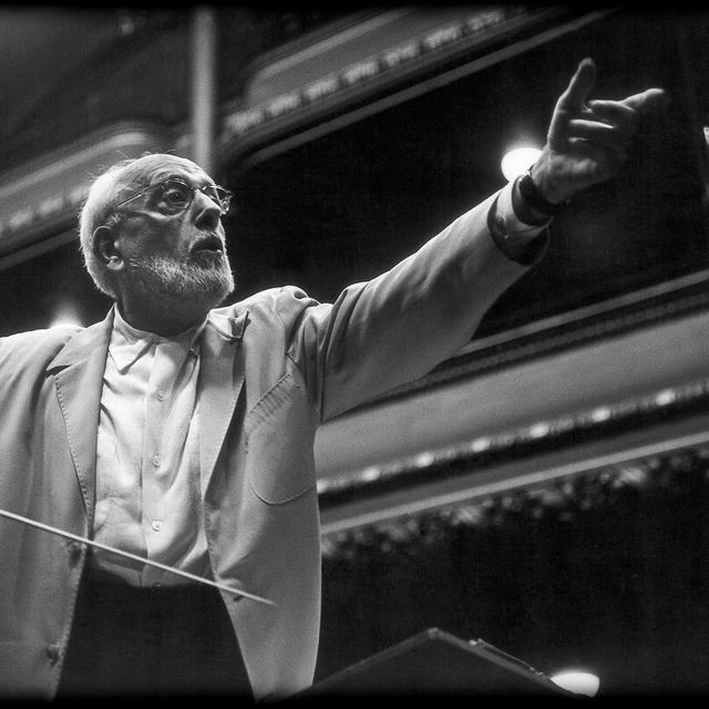 Portrait du chef d'orchestre suisse Ernest Ansermet (1883-1969), vers 1956. [AFP - Leemage]