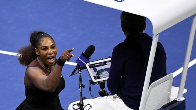 Serena Williams: "Vous attaquez ma personne. Vous avez tort. Vous n'arbitrerez plus jamais un de mes matches. Vous me devez des excuses. C'est vous le menteur" [Danielle Parhizkaran]